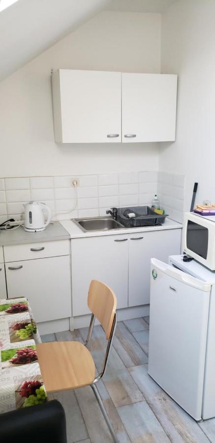 Residence Mantekila Marcinelle ภายนอก รูปภาพ